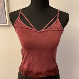 AEO FIRST ESSENTIAL TANK